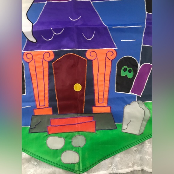 Halloween flag
decorative  in very good condition - Picture 5 of 9